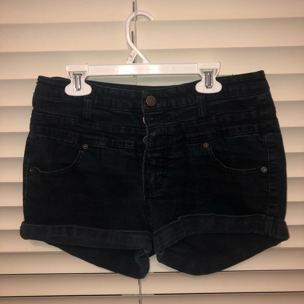 black jean shorts